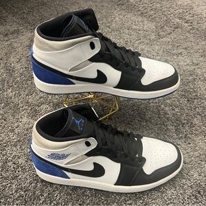 Jordan 1 Mid SE Shoes Men’s Size 12 White Black Heather Royal Blue 852542-102
